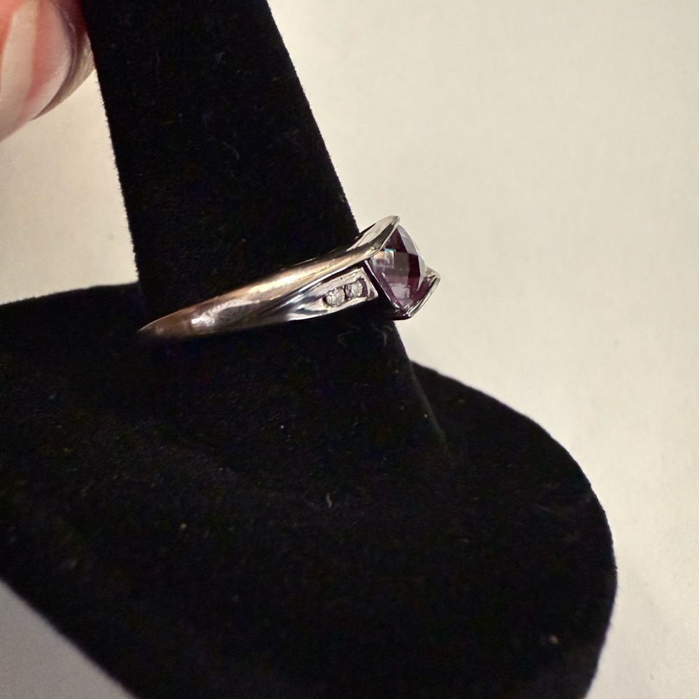 Silver Ring With Square Gemstone - image 2